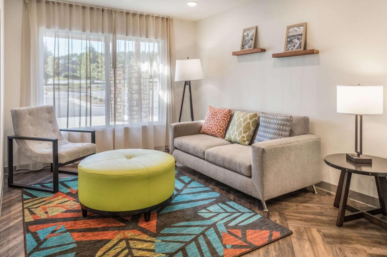 WoodSpring Suites Greenville Haywood Mall Eksteriør billede